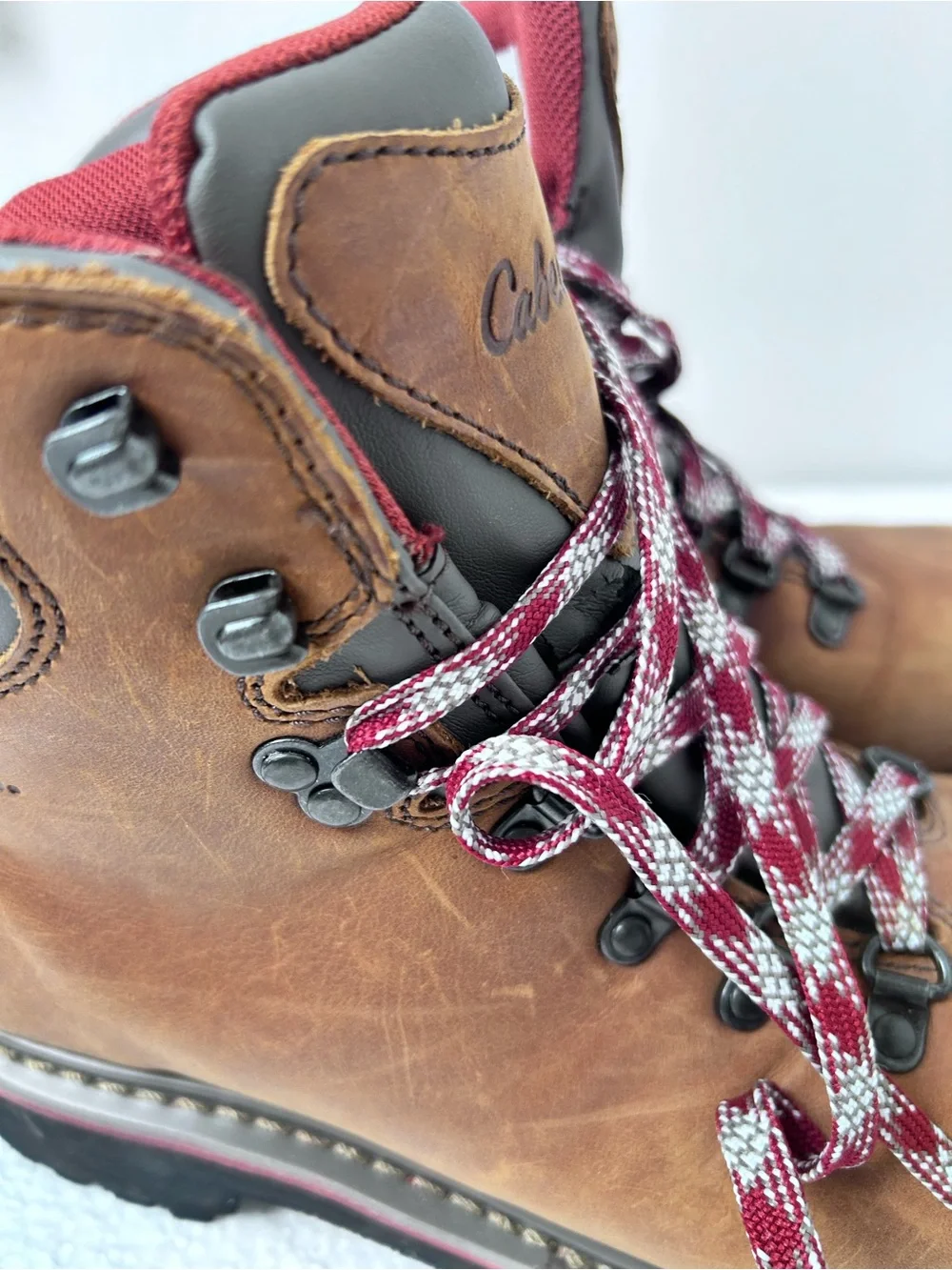 Cabela's Brown Leather Mens / Womens Winter Boots with Burgundy Accents 7.5